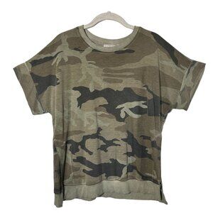 DANTELLE Women's Cutoff Sleeve Camo Top in Falcon Camo - Size L